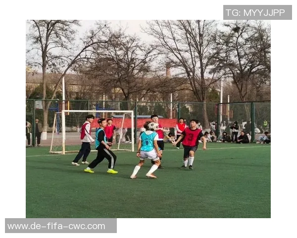 足球靠点赞让我们共同见证球场上的热血与激情